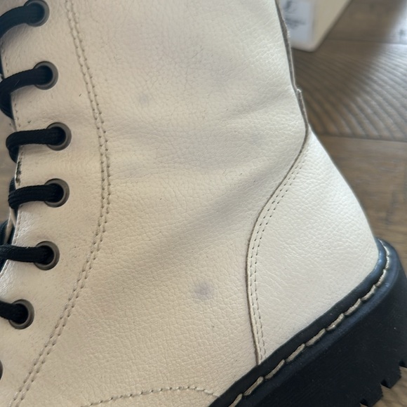 Sincerely Jules Harley White Boots - Picture 11 of 11